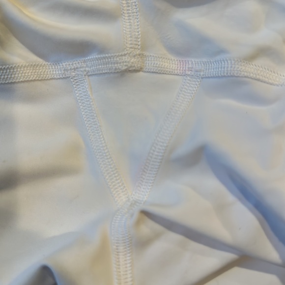 Lululemon size 2 white skort - Picture 7 of 7